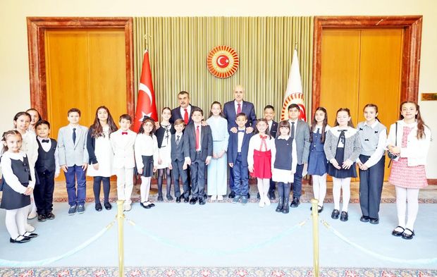 Meclis’te “23 Nisan Coşkusu” zirveye ulaştı