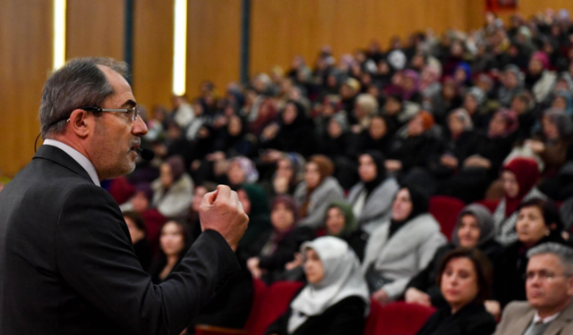 Altındağ Belediyesinden "İyi İnsan Yetiştirme Semineri"