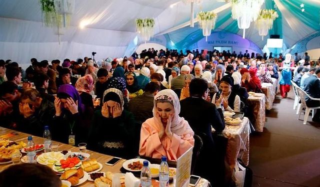 Etimesgut Belediyesi, iftar çadırlarını kurdu