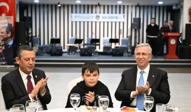 Yavaş, Ramazan’ın ilk iftarını Etimesgut'ta açtı!