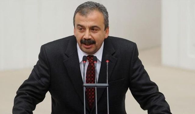 Sırrı Süreyya Önder'den 'Bahçeli' güzellemesi!