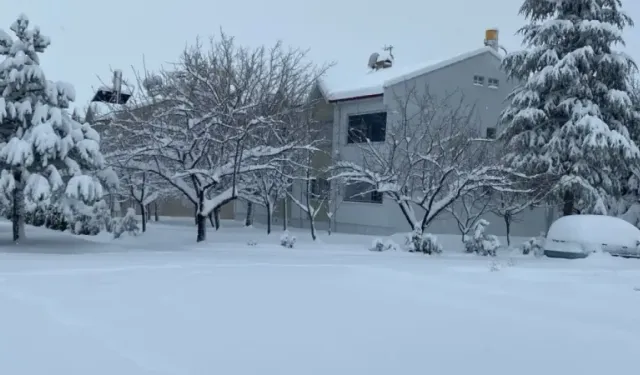 Erzincan'da eğitime kar engeli