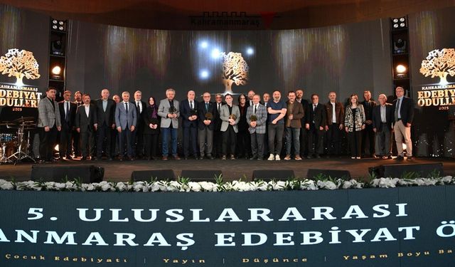 "5. Uluslararası Şiir ve Edebiyat Günleri"  sona erdi
