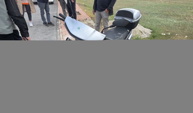 Aksaray'da Motosiklet Otomobil ile Çarpıştı