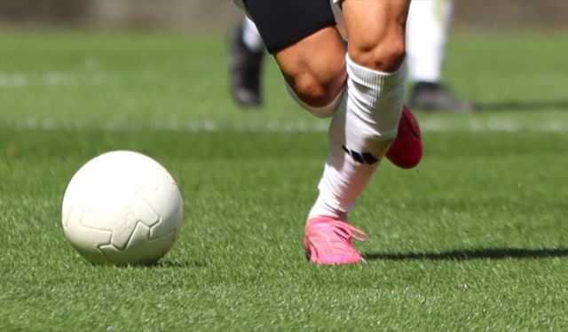 Nesine 2. ve 3. Lig’de şampiyonluk heyecanı yarın zirveye çıkıyor