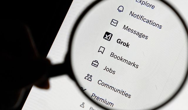 Sosyal medyada tartışmalara neden oluyor