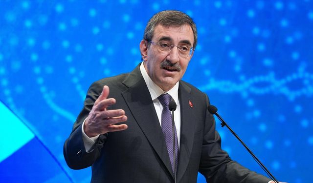 Yılmaz: Temel önceliğimiz enflasyonu düşürmek