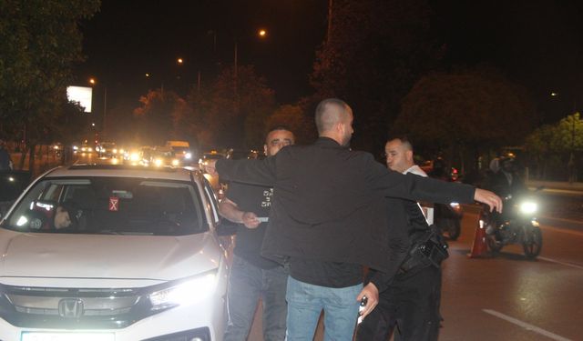 Adana'da 93 kişi yakalandı