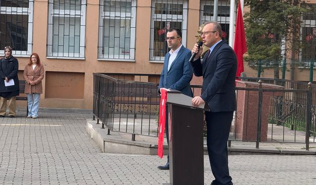 Ara tatil bitti, ilk ders zili çaldı