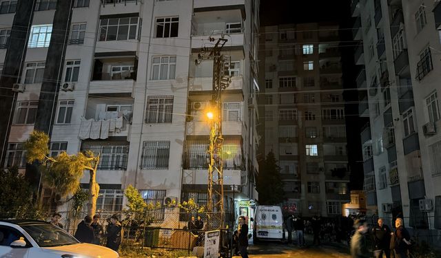 Komşusunu Öldürüp Evi Yaktı