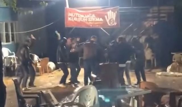 Sokak düğününde sağanak altında dans!