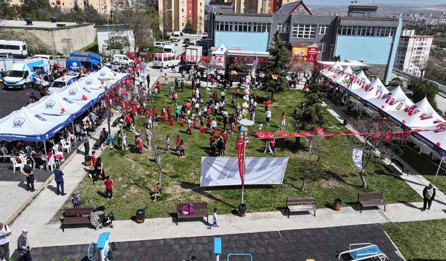 Depremzede çocukların Ankara'da 23 Nisan coşkusu!