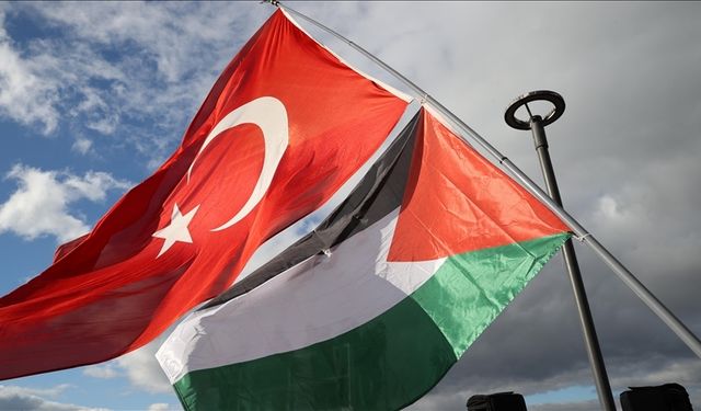 Bakan Göktaş, Filistin Başbakanı Mustafa ve eşiyle görüştü