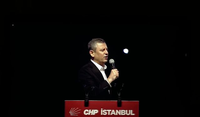 "Demokrasi kahramanlarına selam olsun"