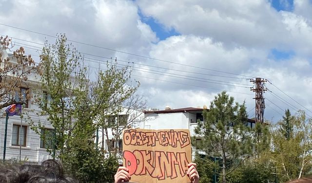 Betül Can Anadolu Lisesi'nden 'Öğretmenime Dokunma' çağrısı!