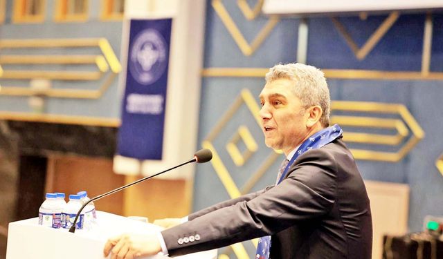 “Milli Eğitim Bakanı Tekin’in uygulamaları eğitimde derin yaralar açıyor”