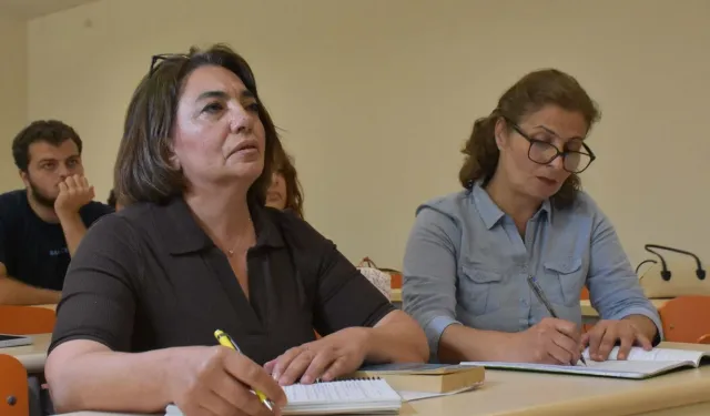50'li yaşlarda üniversiteli oldular