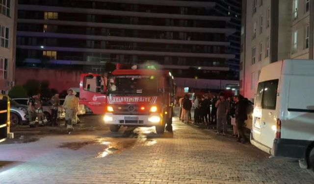Esenyurt'ta sitede yangın