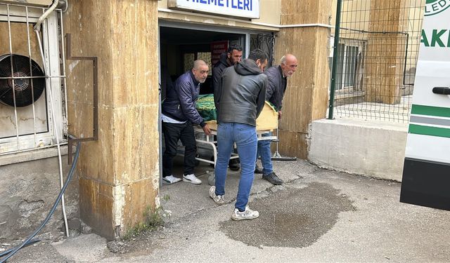 İki çocuk annesi keneden öldü
