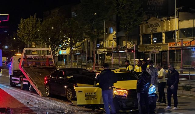 Kayseri'de zincirleme kaza; 5 yaralı