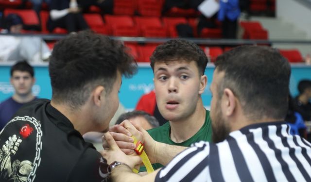 Samsun’da Bilek Güreşinde şampiyonlar belli oldu