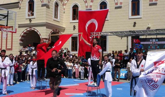 Bitlis’te 19 Mayıs coşkusu