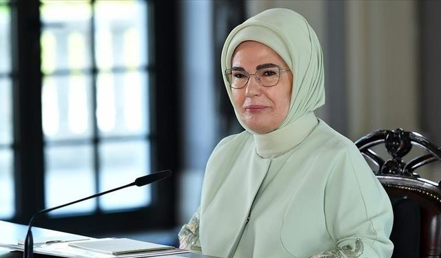 Emine Erdoğan’dan Rize’de Mersin Balığı Koruma Projesine Övgü