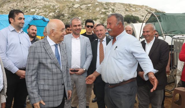 Başkan Yaşar Yakacık Kurban Satış ve Kesim Alanını ziyaret etti