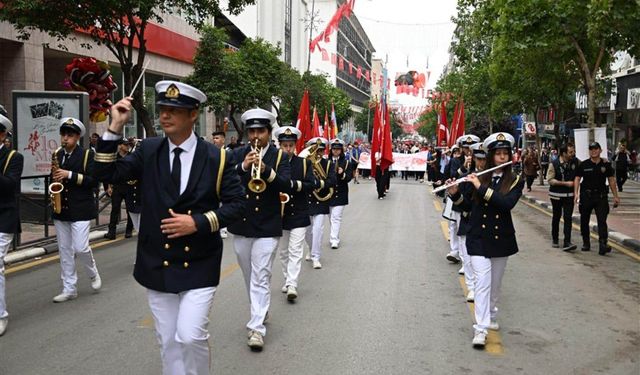 Manisa'da 19 Mayıs coşkuyla kutlandı