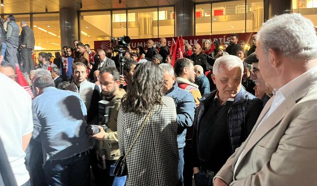 Başkan Şahin’den CHP Genel Merkezi’nde Birlik Mesajı: “Yılmayacağız!”