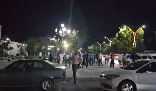 Bıçaklı kavgada 2 kişi yaralandı