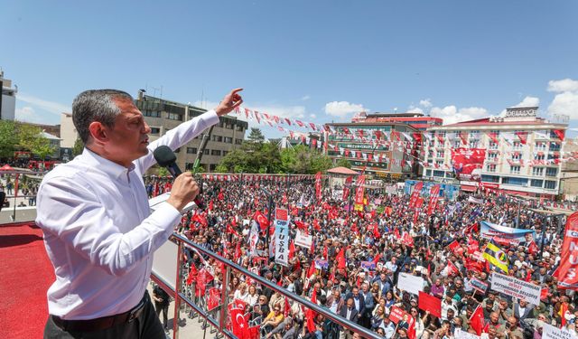 Özel'den Van mitingi sonrası açıklama