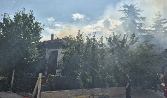 Bahşılı'da yangın