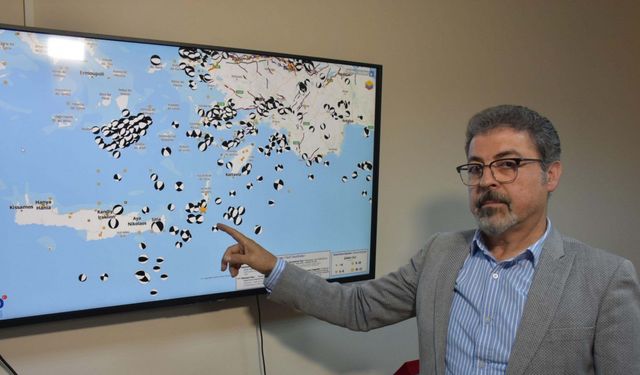5.8'lik deprem sonrası o noktaya dikkat çekti!