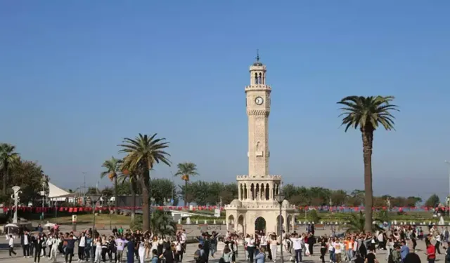 Sıcaktan Kaçanlar Ağaç Altlarına Sığındı!