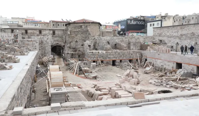 Tarihi Gön Hanı yenileniyor