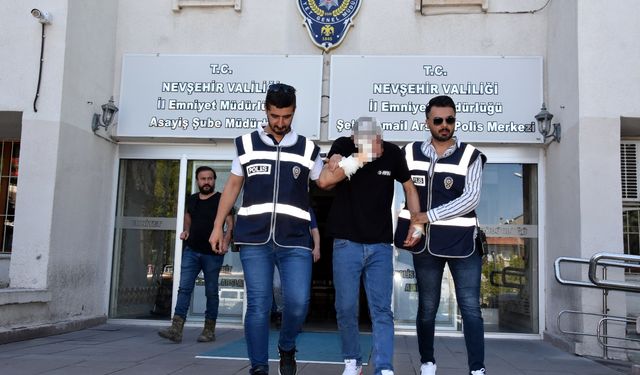 İş yerinde hırsızlık yaptı