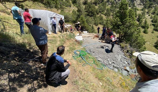 Taş ocağında göçük meydana geldi
