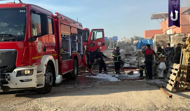 Havai fişek deposunda yangın çıktı