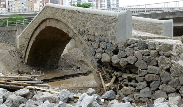 Trabzon’daki 200 Yıllık Doğançay Köprüsü Yıkılma Tehlikesi Altında