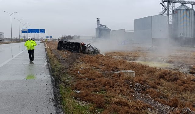 Tanker Devrildi, Şoför Öldü!