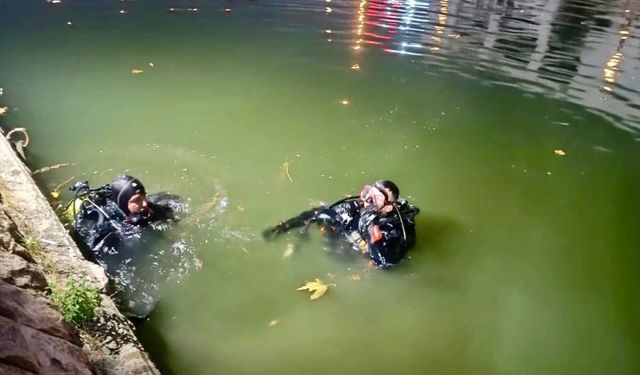 Eskişehir'de Porsuk Çayı'na Düşerek Öldü