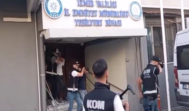 İzmir'de 9 kişi tutuklandı