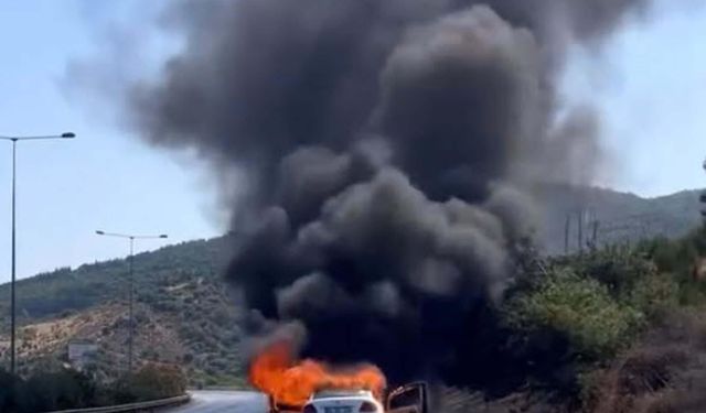 İzmir'de Otomobilde Yangın Çıktı!