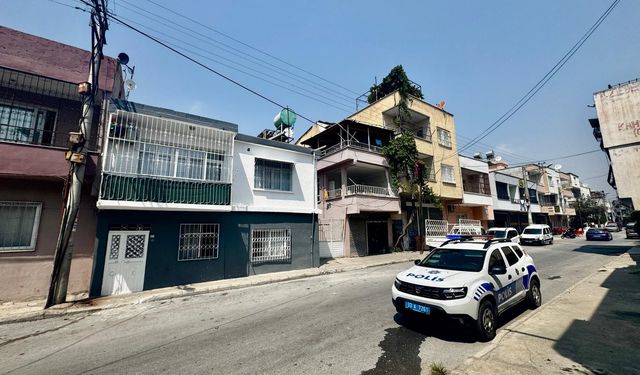 Mersin'de Anne ile Kızı Öldüren Şüpheli Aranıyor!