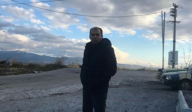 Oğlunu bıçakla öldürdü