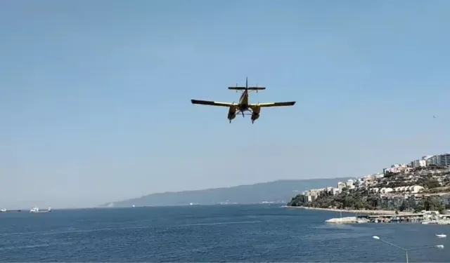 Uçaklar Gemlik Körfezi'nden su takviyesi yaptı