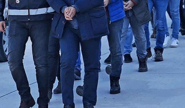 İzmir'de 133 kişi gözaltına alındı