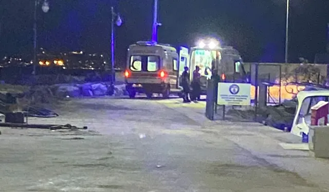 Denizde mahsur kalan kişiler kurtarıldı