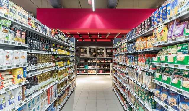 Market işletmecisinde çocuklara sürpriz
